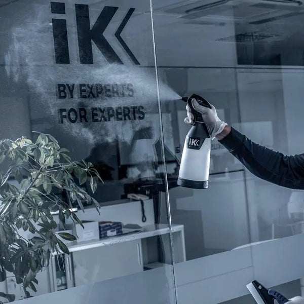 IK Multi TR 1 Spraying Glass Cleaner