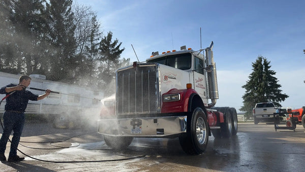 Washing a Kenworth Semi Truck with Image Touchless 2 step wash chemicals. Truck Wash Soap. Using a pressure washer.